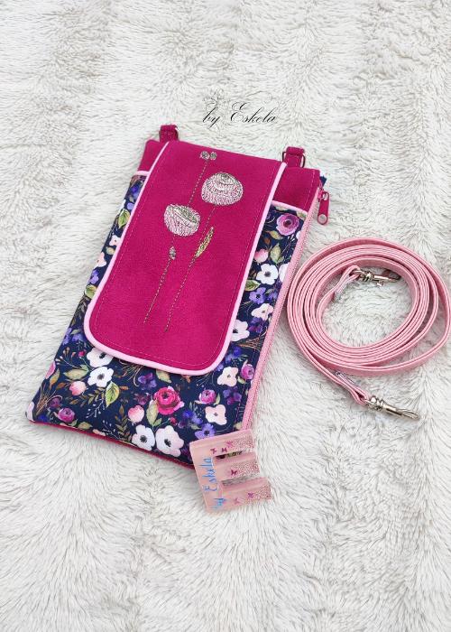 Pochette Holly rose avec motif fleuri brodé