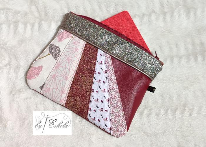 Pochette liseuse en rouge et blanc